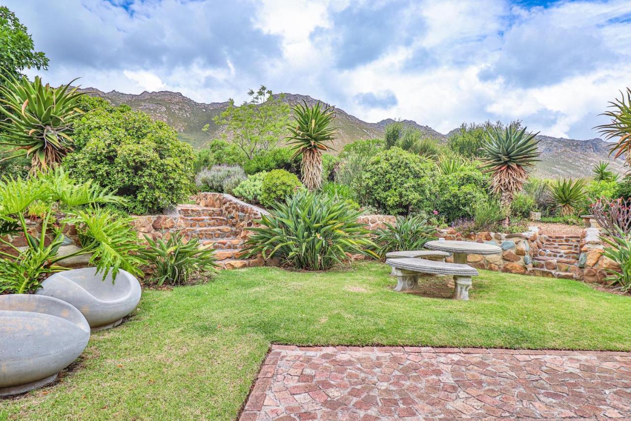 Apricot Gardens Guesthouse Gordonʼs Bay Exterior foto