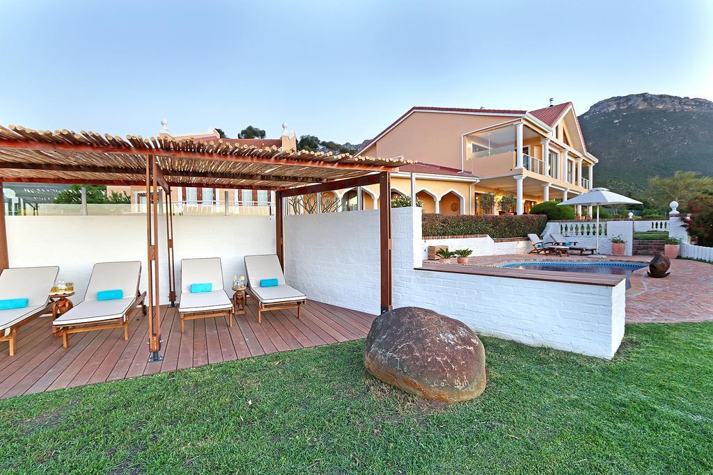 Apricot Gardens Guesthouse Gordonʼs Bay Exterior foto